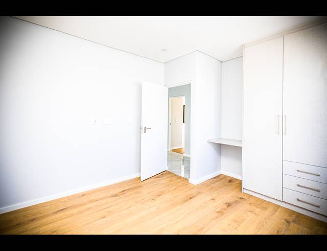 4 BEDROOM FREEHOLD FOR SALE IN SANDOWN